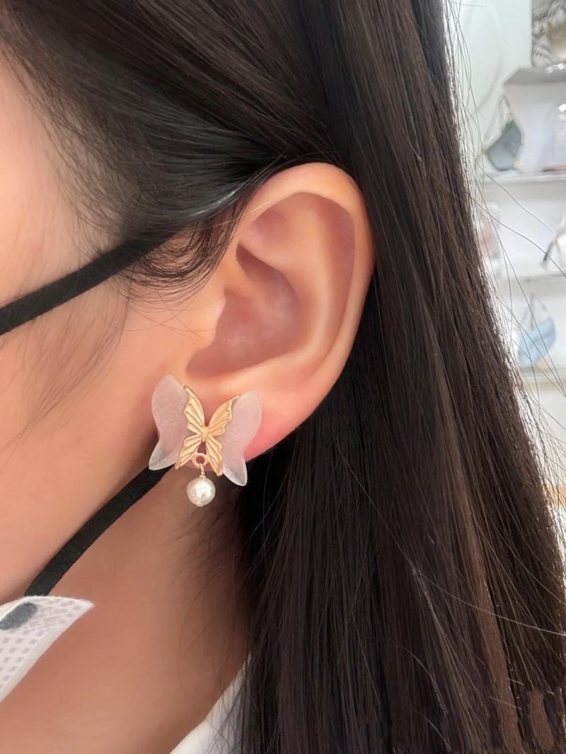 chr1st1an D10r earrings